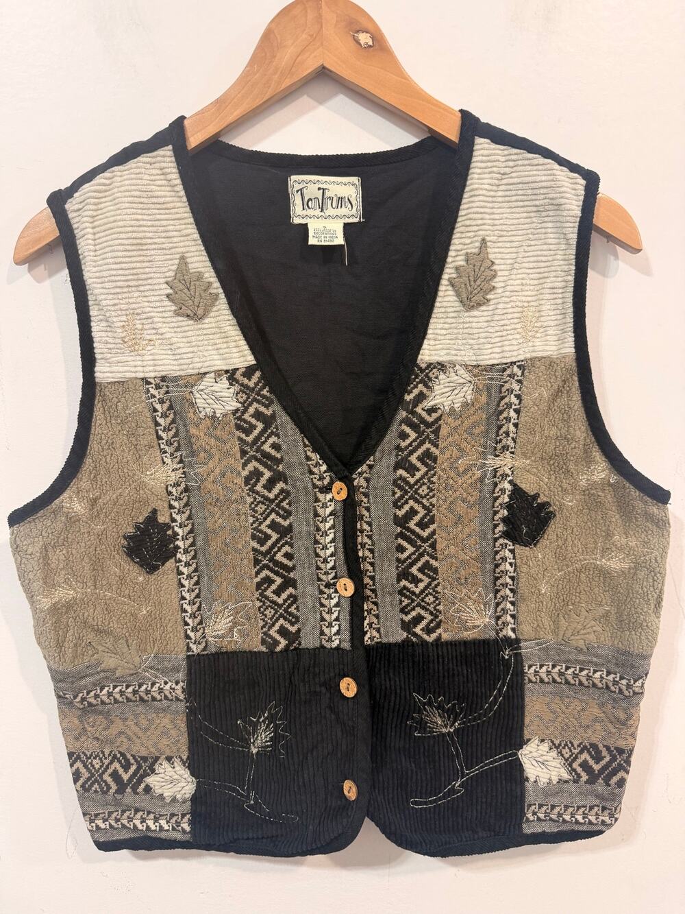 Vintage Tantrums Patchwork Tapestry Embroidered Cotton Artsy Boho Vest Size S